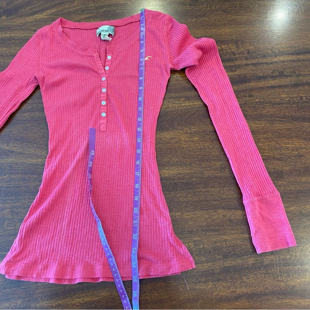 Hollister Women's Long Sleeve Ribbed Henley Top in Pink - Picture 8 of 8